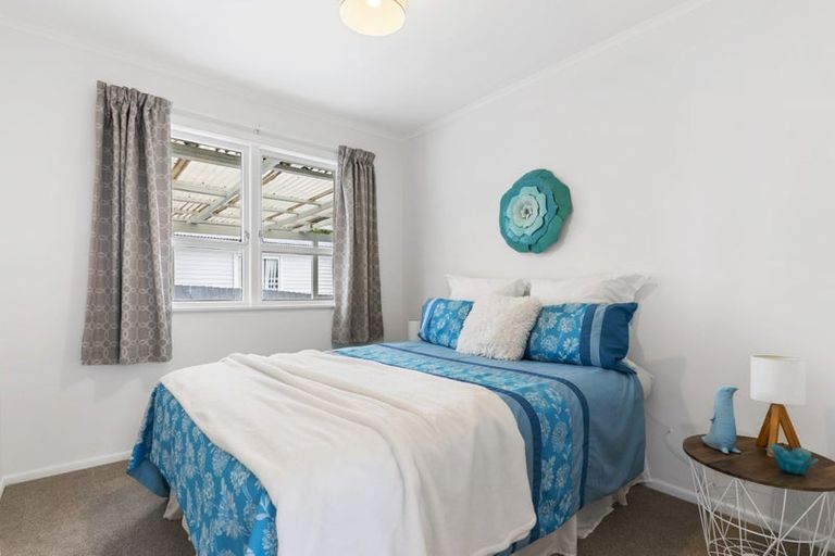 Photo of property in 10 Williams Crescent, Otara, Auckland, 2023