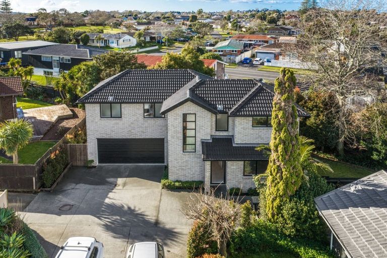 Photo of property in 12a Rene Place, Sunnyhills, Auckland, 2010