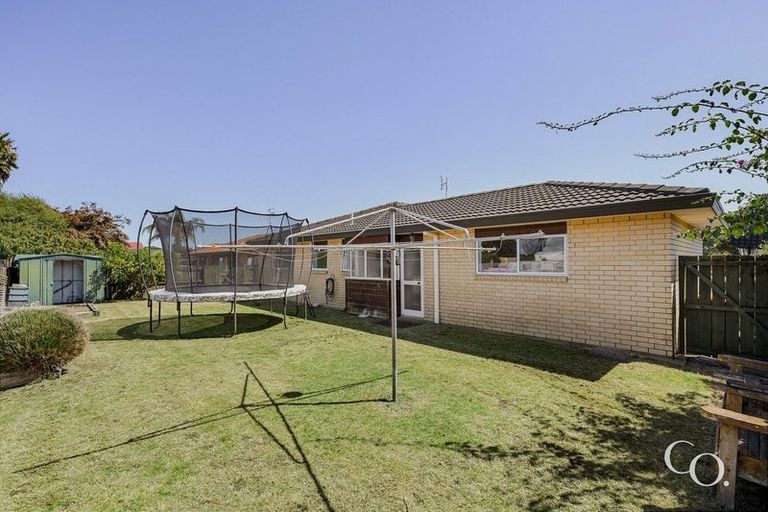 Photo of property in 15 Dalton Drive, Papamoa Beach, Papamoa, 3118