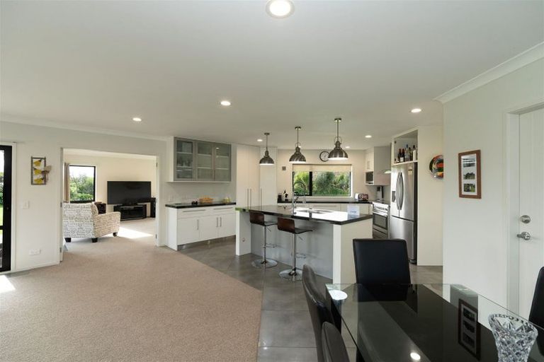 Photo of property in 356 Kimberley Road, Levin, 5571