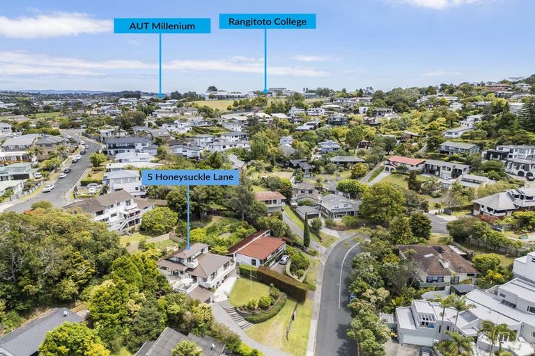 Photo of property in 5 Honeysuckle Lane, Mairangi Bay, Auckland, 0630