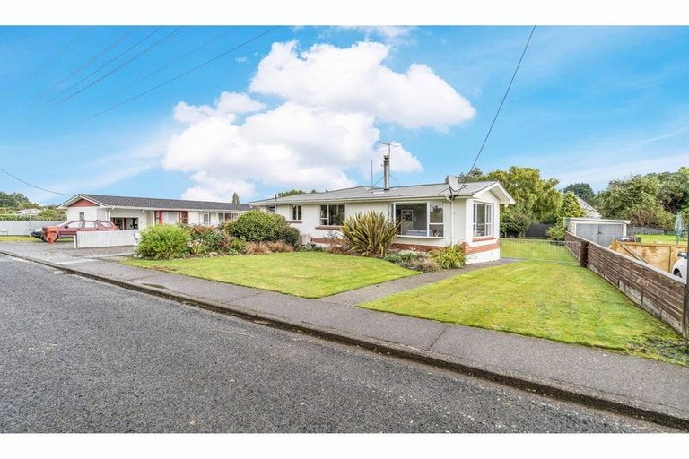 Photo of property in 35 Queen Street, Otautau, 9610
