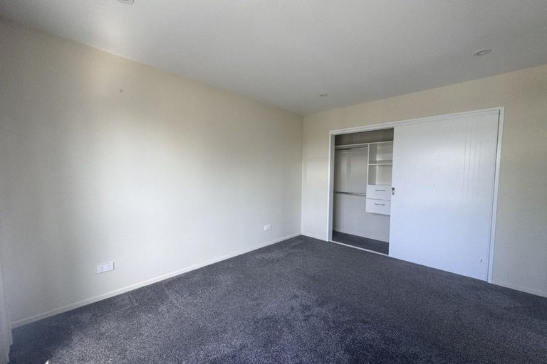 Photo of property in 367a Don Buck Road, Massey, Auckland, 0614