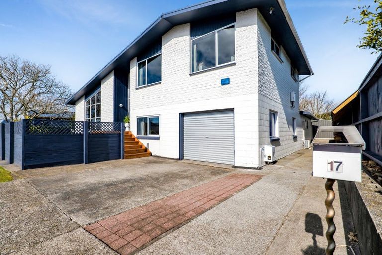 Photo of property in 17 Oberon Street, Stratford, 4332