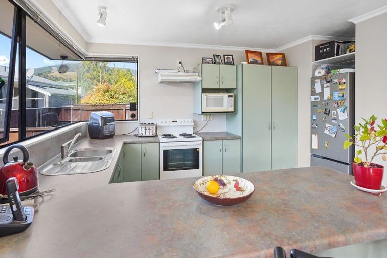 Photo of property in 34 Willow Avenue, Stoke, Nelson, 7011