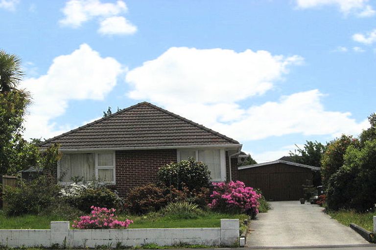 Photo of property in 63 Appleby Crescent, Burnside, Christchurch, 8053