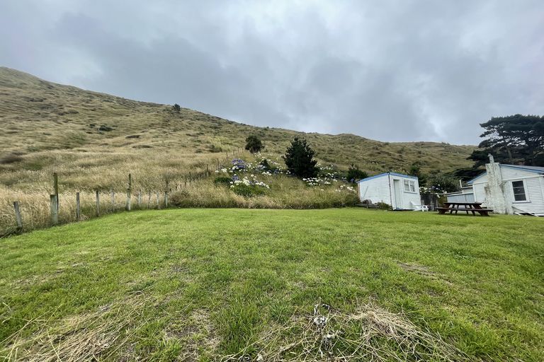 Photo of property in 1061 Mataikona Road, Mataikona, Tinui, 5889