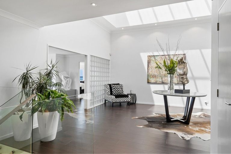 Photo of property in 8 Kotare Place, Sandspit, Warkworth, 0982