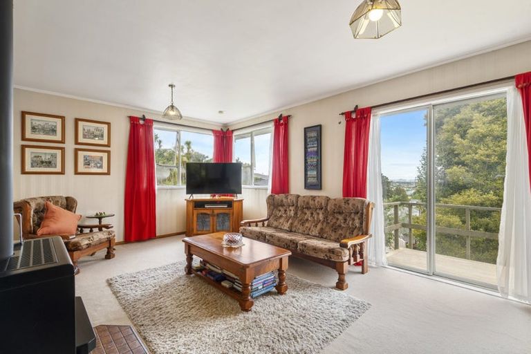 Photo of property in 58 Juniper Road, Sunnynook, Auckland, 0620