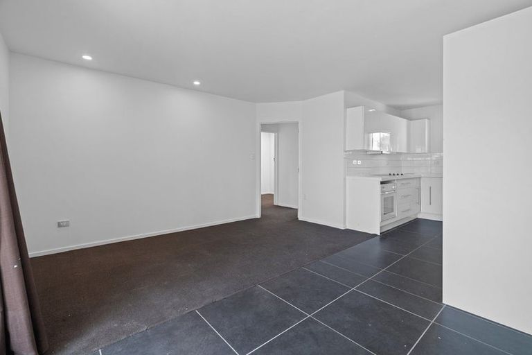 Photo of property in 2/630 Hereford Street, Linwood, Christchurch, 8011