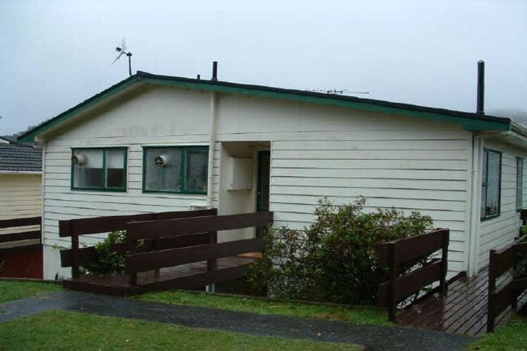 Photo of property in 49 Chartwell Drive, Crofton Downs, Wellington, 6035