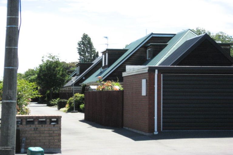 Photo of property in 4/37 Avonhead Road, Avonhead, Christchurch, 8042