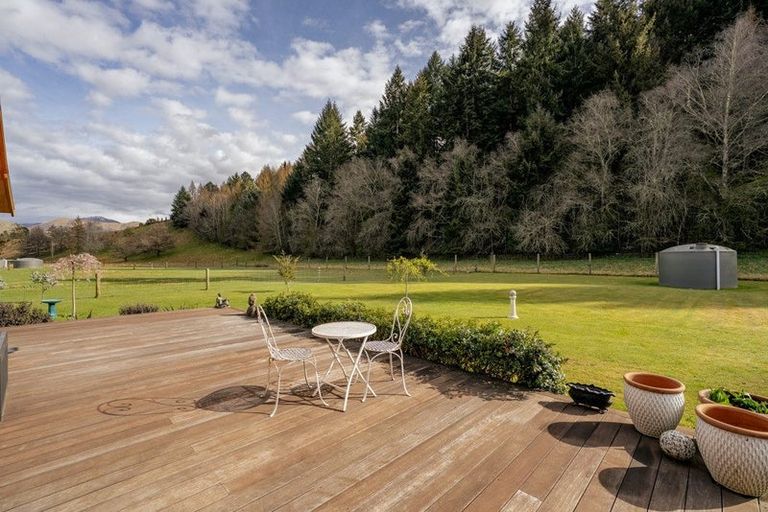 Photo of property in 10 Carlisle Street, Athol, 9793