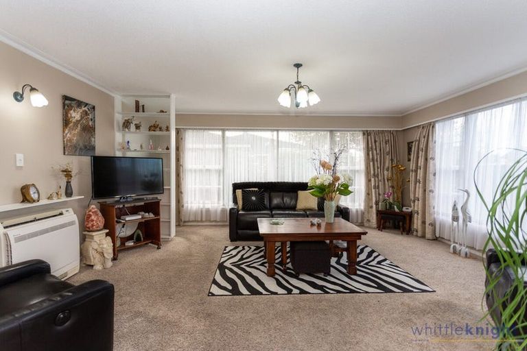 Photo of property in 11 Straven Road, Riccarton, Christchurch, 8011