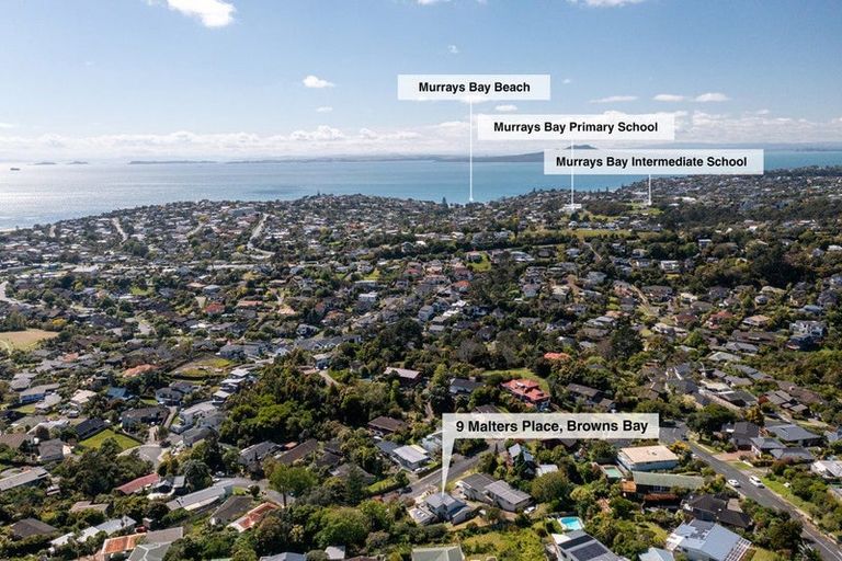 Photo of property in 9 Malters Place, Browns Bay, Auckland, 0630
