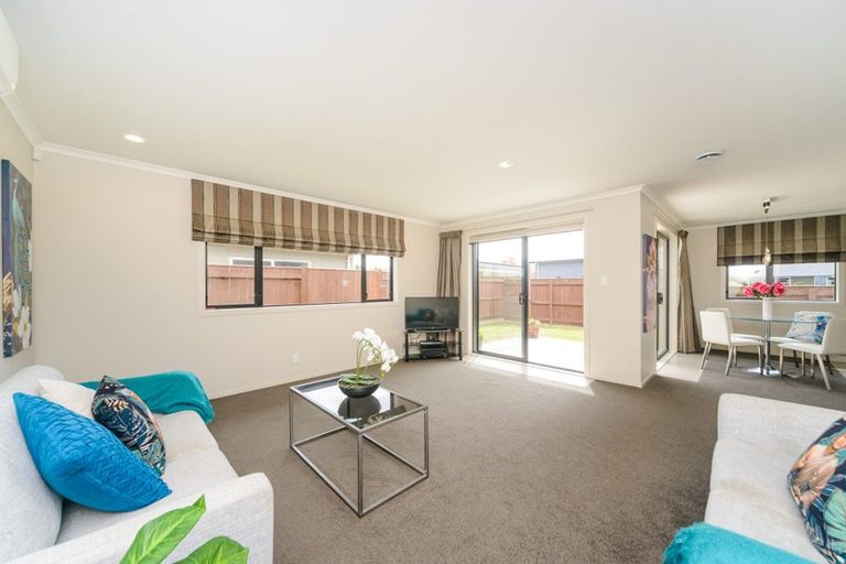 Photo of property in 2 Pegasus Place, Kelvin Grove, Palmerston North, 4414