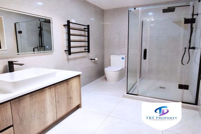 Photo of property in 17 Bushfield Drive, Flat Bush, Auckland, 2019