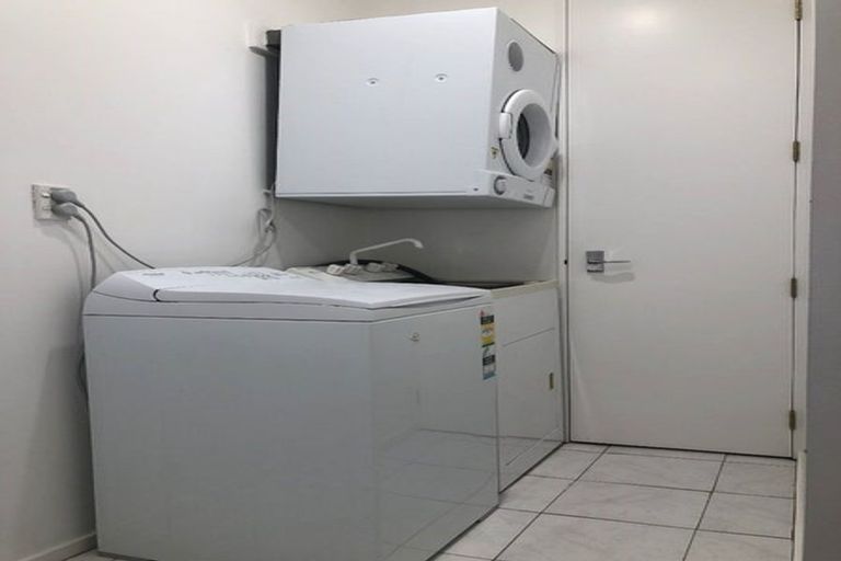 Photo of property in Tennyson Apartments, 19/25 Tennyson Street, Te Aro, Wellington, 6011