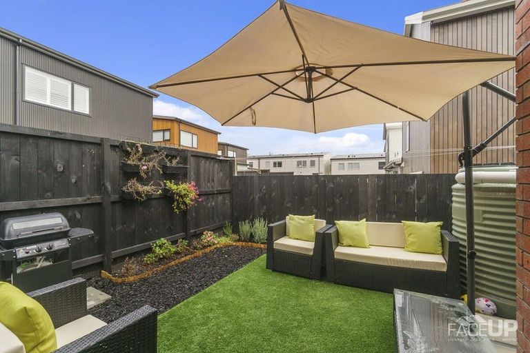 Photo of property in 2 Contact Lane, Hobsonville, Auckland, 0616