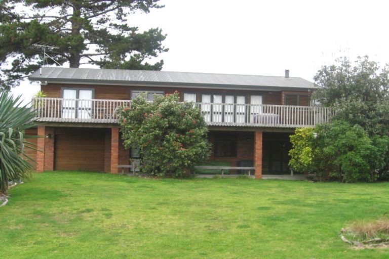 Photo of property in 115 Cordyline Crescent, Matarangi, Whitianga, 3592