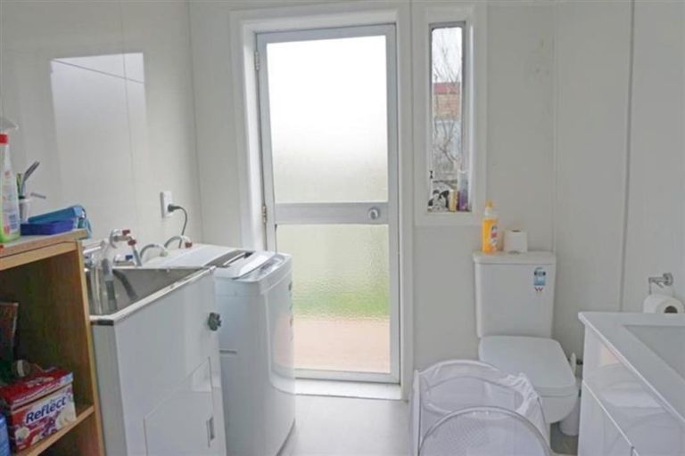 Photo of property in 4/42 Regent Street, Papatoetoe, Auckland, 2025