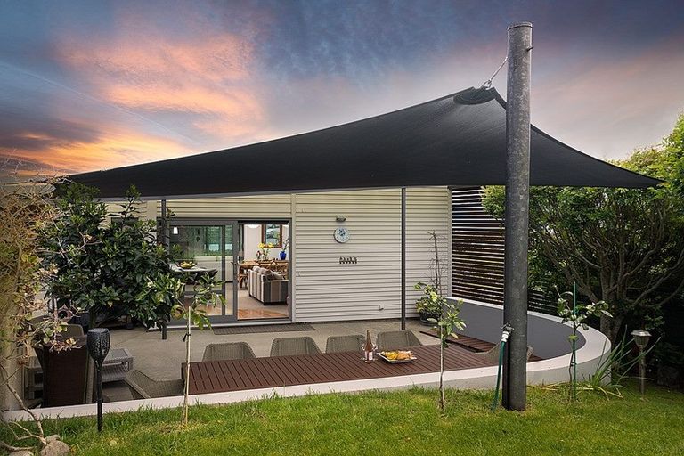 Photo of property in 116 Queens Road, Waikanae Beach, Waikanae, 5036