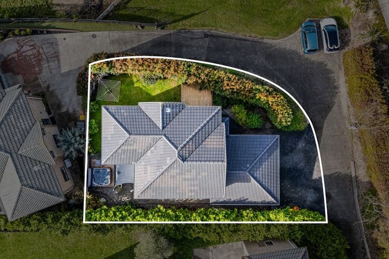 Photo of property in 114 Grand Drive, Orewa, 0931