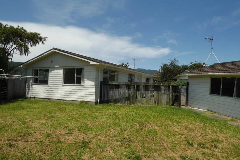 Photo of property in 43 Arawhata Road, Paraparaumu, 5032