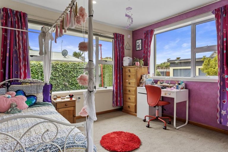 Photo of property in 30 Ashgrove Street, Rangiora, 7400