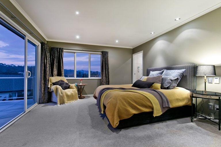 Photo of property in 12 Thomas Hunter Lane, Greenhithe, Auckland, 0632