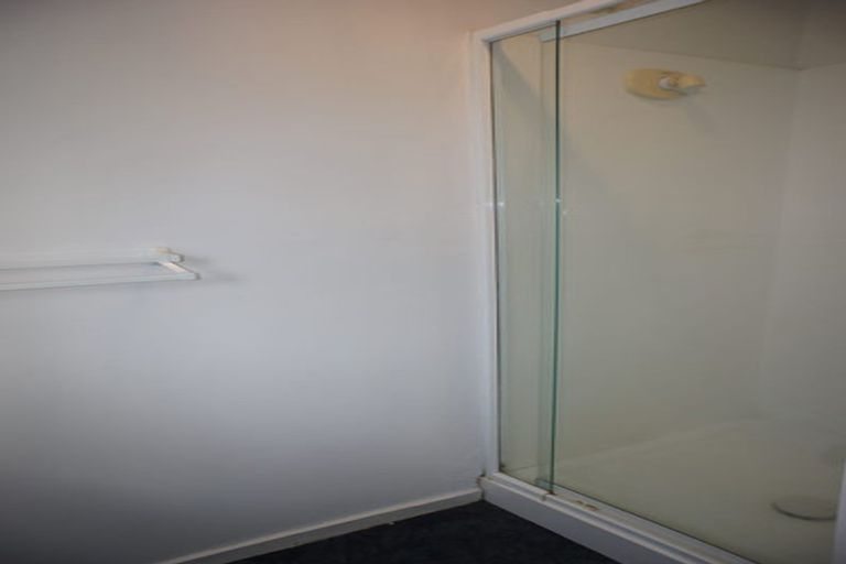 Photo of property in 20 Kells Place, Botany Downs, Auckland, 2010