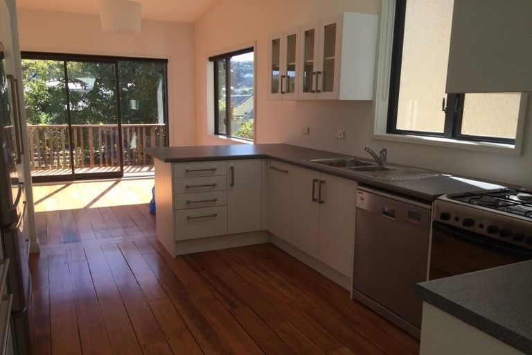 Photo of property in 28 Hiropi Street, Newtown, Wellington, 6021
