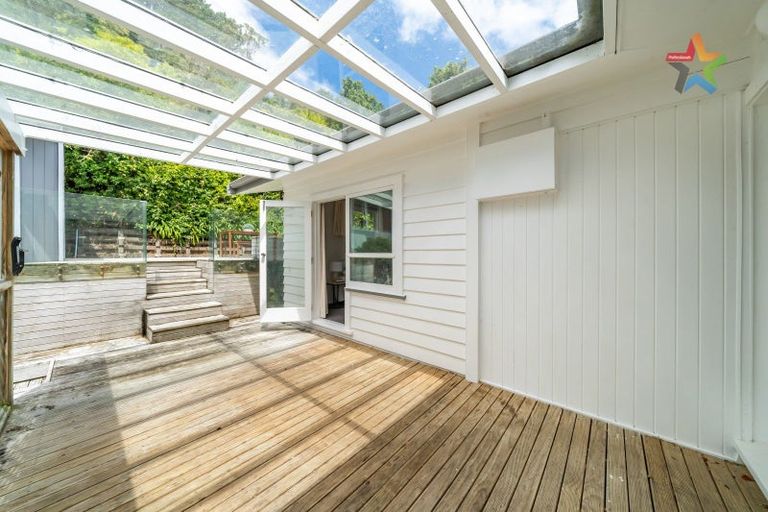 Photo of property in 49b Norton Park Avenue, Fairfield, Lower Hutt, 5011