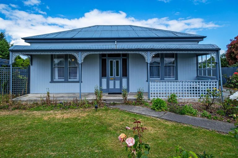 Photo of property in 42 Campbell Street, Geraldine, 7930