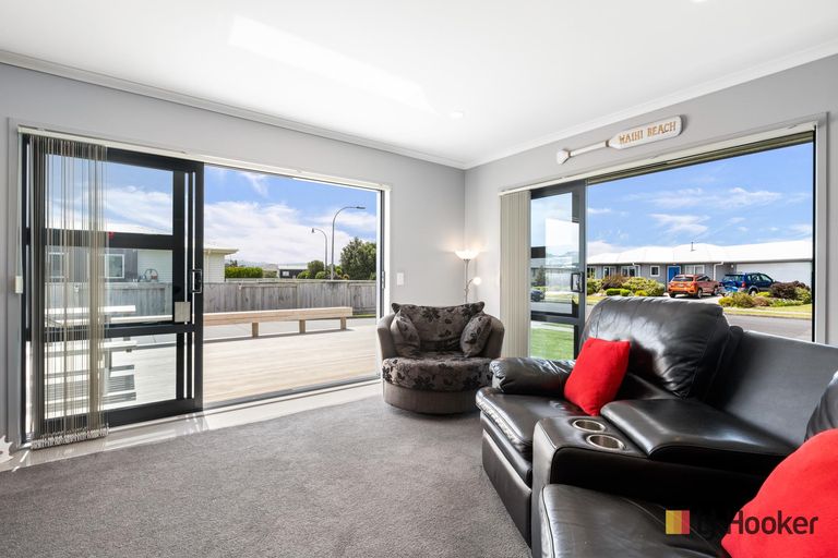 Photo of property in 19 Reel Road, Athenree, Waihi Beach, 3611