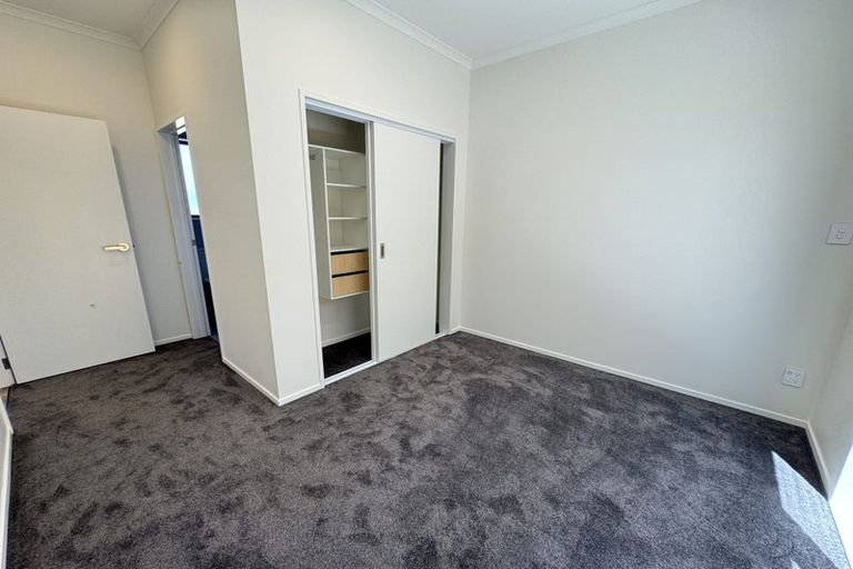 Photo of property in 22d Toru Street, Te Atatu Peninsula, Auckland, 0610