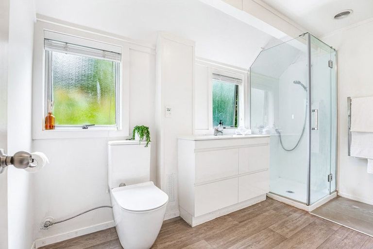 Photo of property in 1/25 Archers Road, Hillcrest, Auckland, 0629