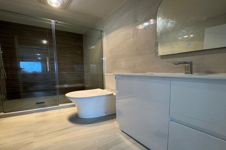 Photo of property in 73b Arimu Road, Papakura, 2110