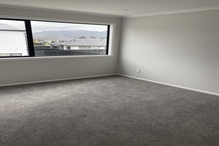Photo of property in 9 Desert Gold Lane, Wallaceville, Upper Hutt, 5018