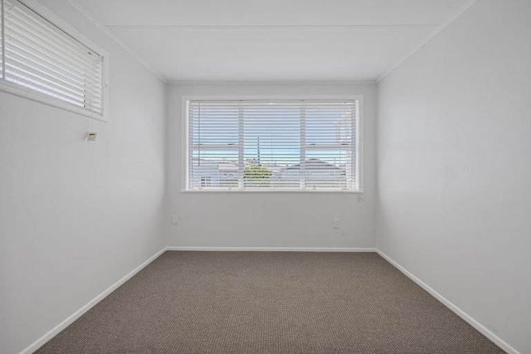 Photo of property in 7 Rosendale Avenue, Spotswood, New Plymouth, 4310