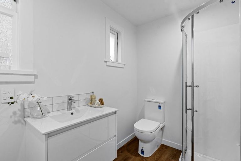 Photo of property in 18 Pinewood Avenue, North New Brighton, Christchurch, 8083