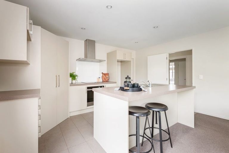 Photo of property in 8 Gosling Crescent, Halswell, Christchurch, 8025