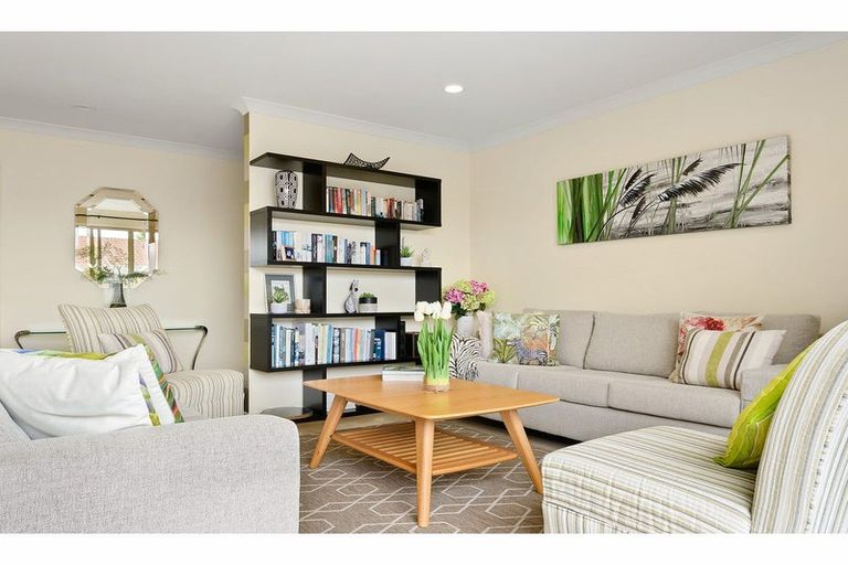 Photo of property in 34 Starlight Cove, Hobsonville, Auckland, 0618