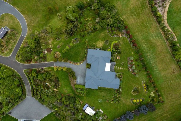 Photo of property in 26 Lacebark Drive, Kinloch, Taupo, 3377