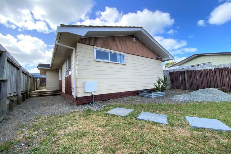 Photo of property in 59 Casuarina Road, Half Moon Bay, Auckland, 2012