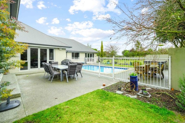 Photo of property in 12 Heaphy Court, Rolleston, 7614