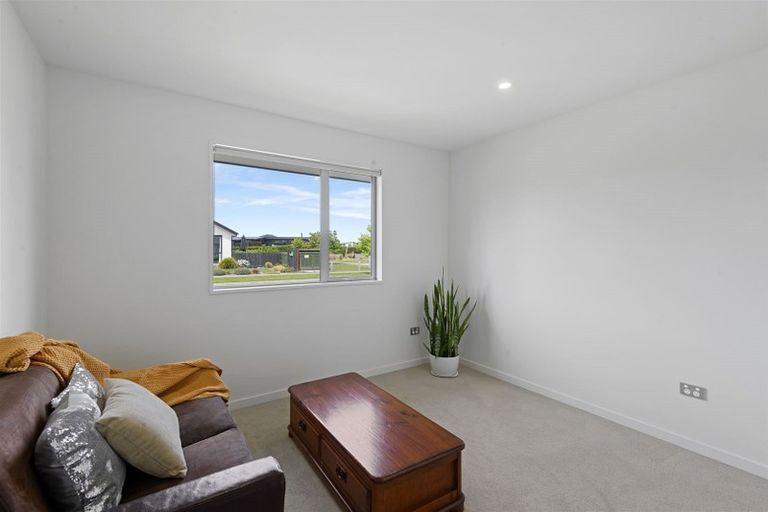 Photo of property in 7 Weruweru Street, Marshland, Christchurch, 8083
