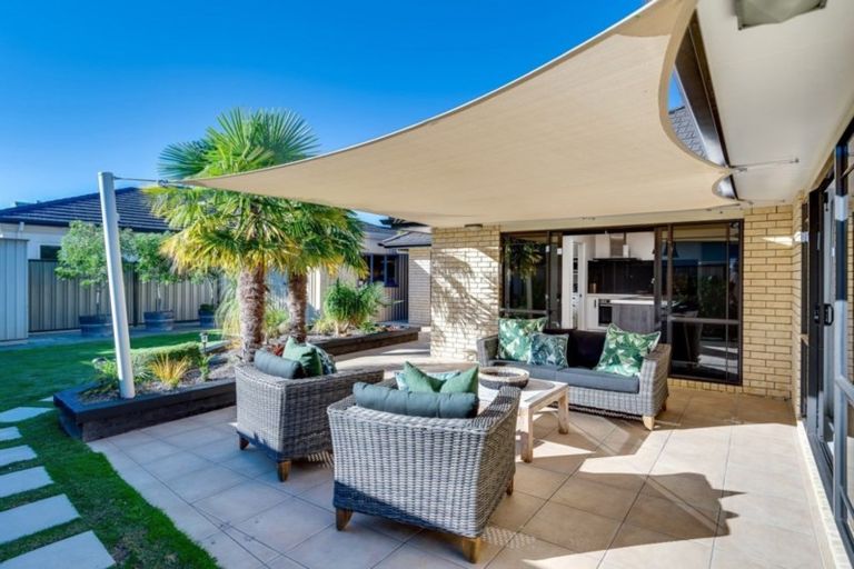 Photo of property in 29 Pinotage Drive, Greenmeadows, Napier, 4112