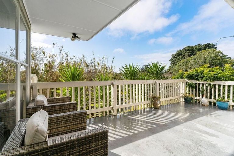Photo of property in 1/67 Manuka Road, Bayview, Auckland, 0629