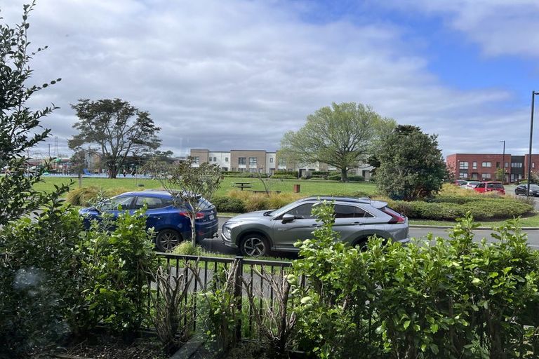 Photo of property in 13 Nganui Avenue, Takanini, 2112